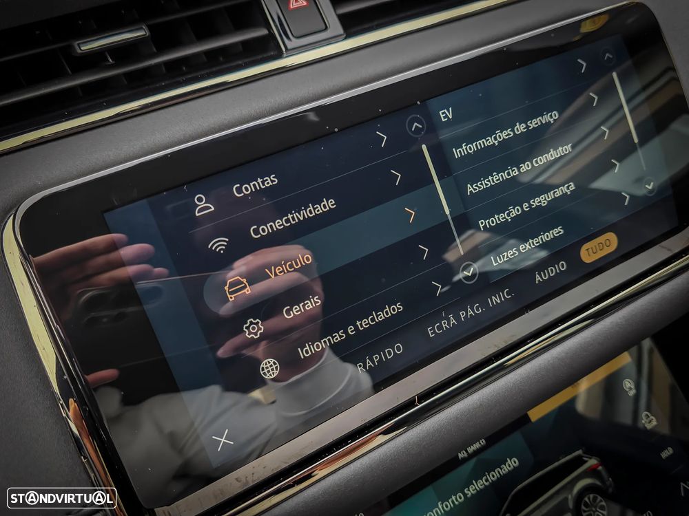 Land Rover Range Rover Evoque P300e R-Dynamic HSE - 29