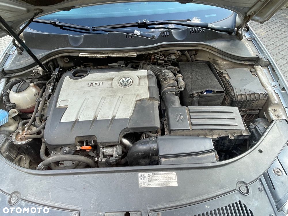 Volkswagen Passat 2.0 TDI Highline DSG - 11