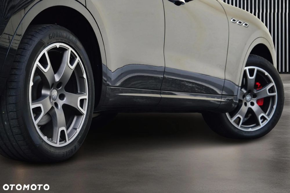 Maserati Levante Granlusso - 11