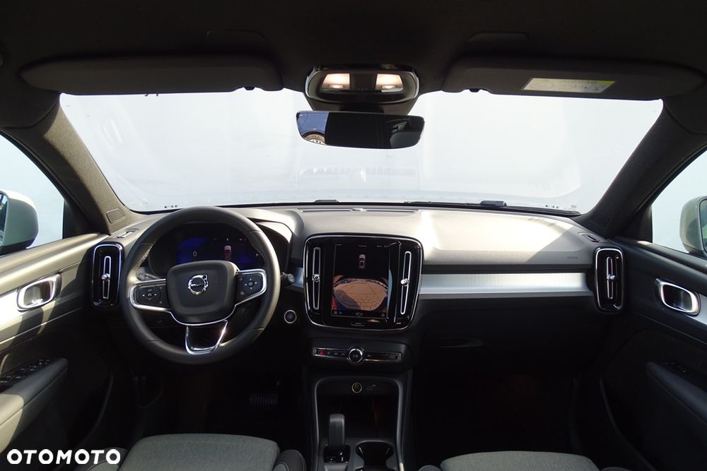 Volvo XC 40 2024
