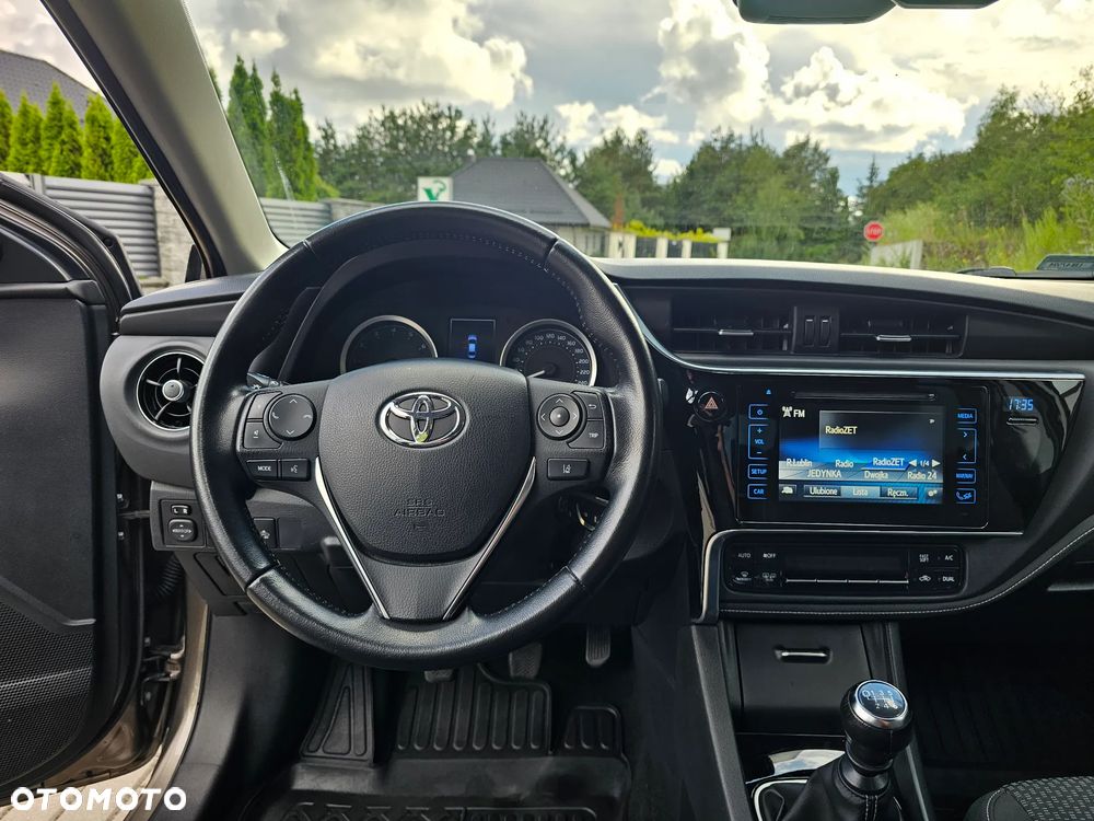 Toyota Corolla 1.6 Comfort - 15