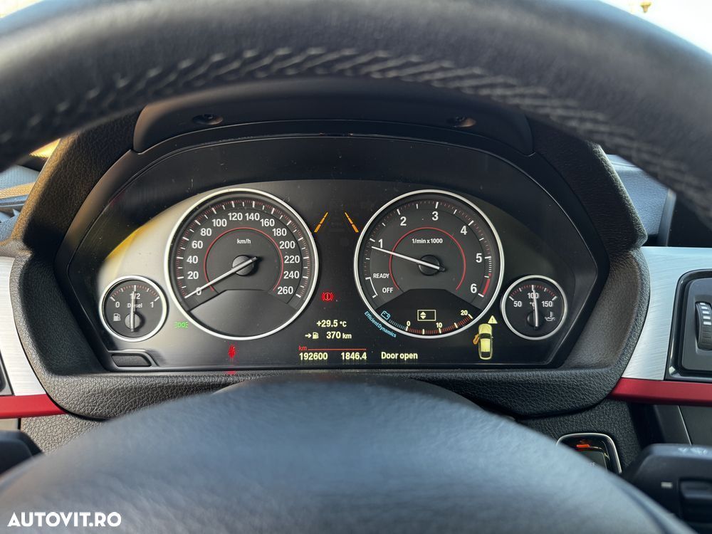 BMW Seria 3 320d xDrive Sport Line - 4