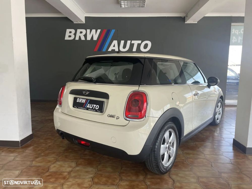 MINI 3 Portas - 5