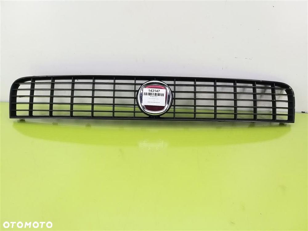 Atrapa Grill Fiat Grande Punto  2005-2012 - 10