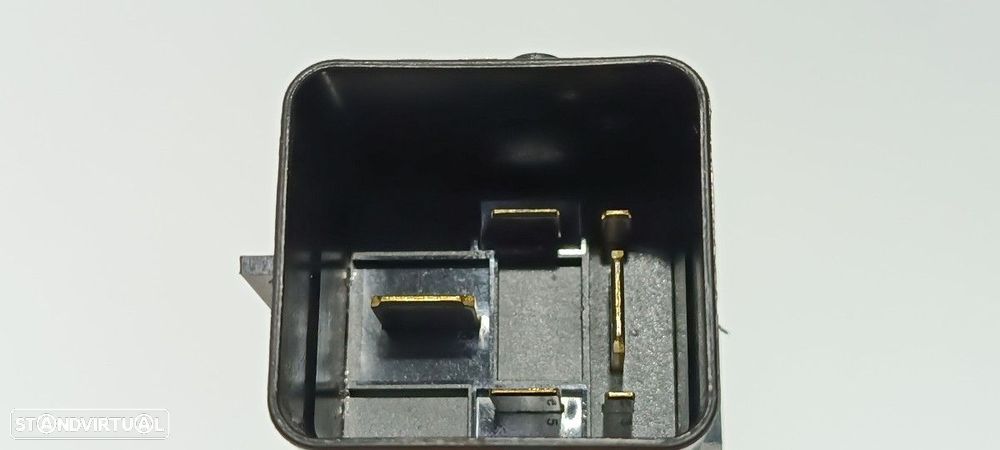 RELÉ HYUNDAI I40 COMFORT - 4