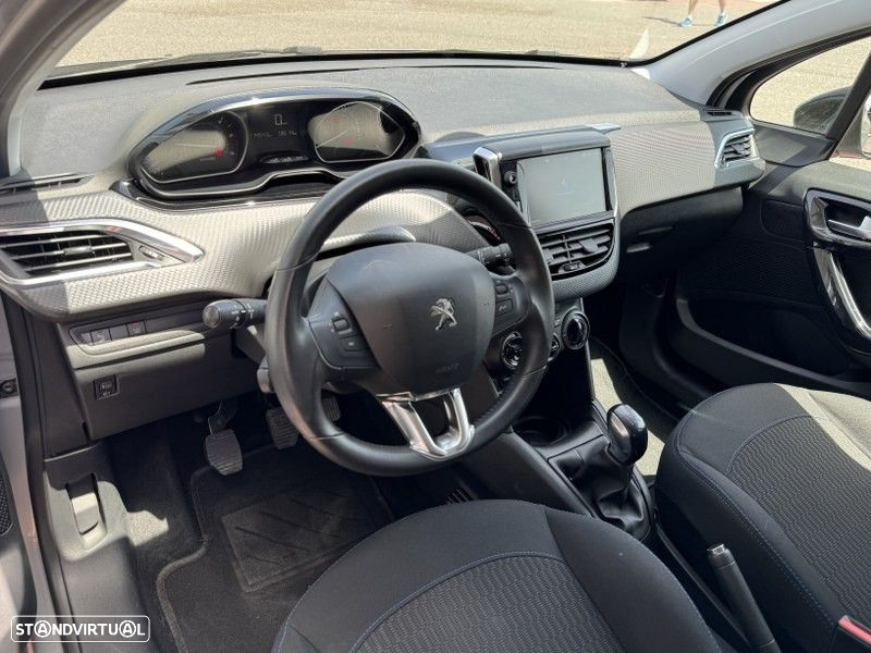 Peugeot 208 1.5 BlueHDi Signature - 2