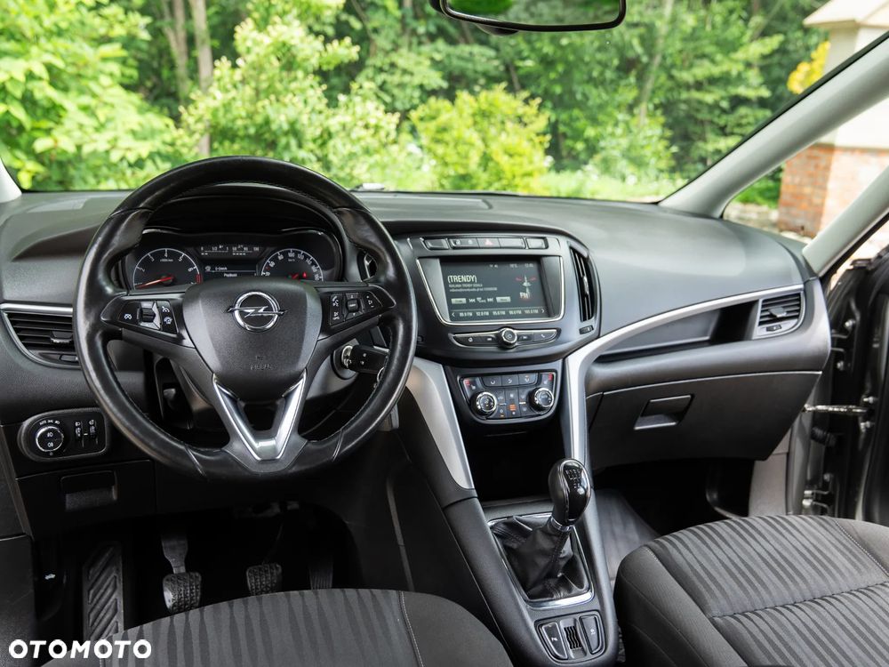 Opel Zafira 1.4 Turbo Active - 27