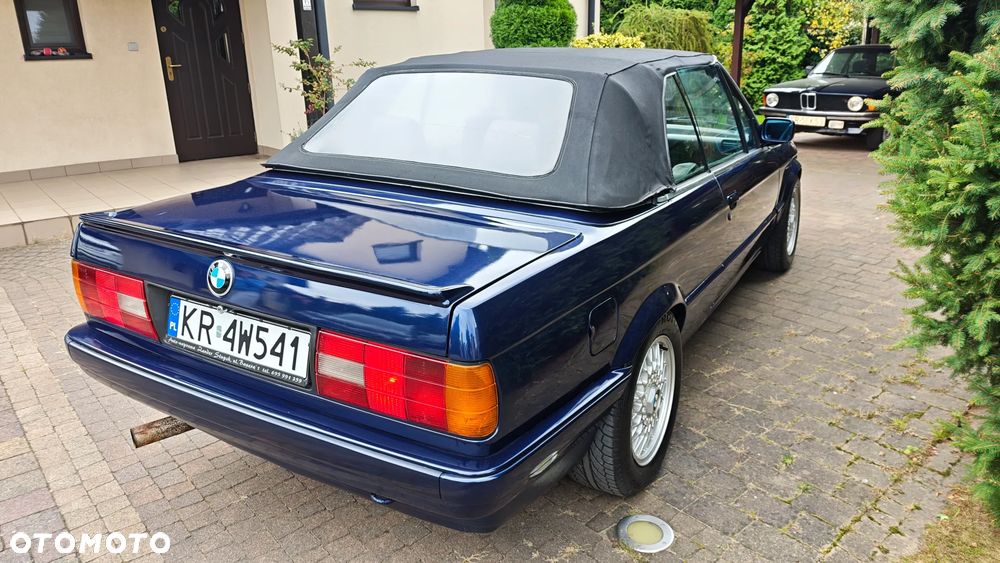 BMW Seria 3 318i - 12