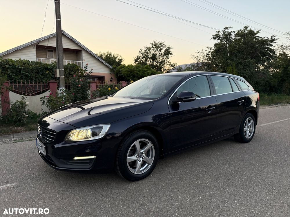 Volvo V60 D3 Momentum Pro - 34