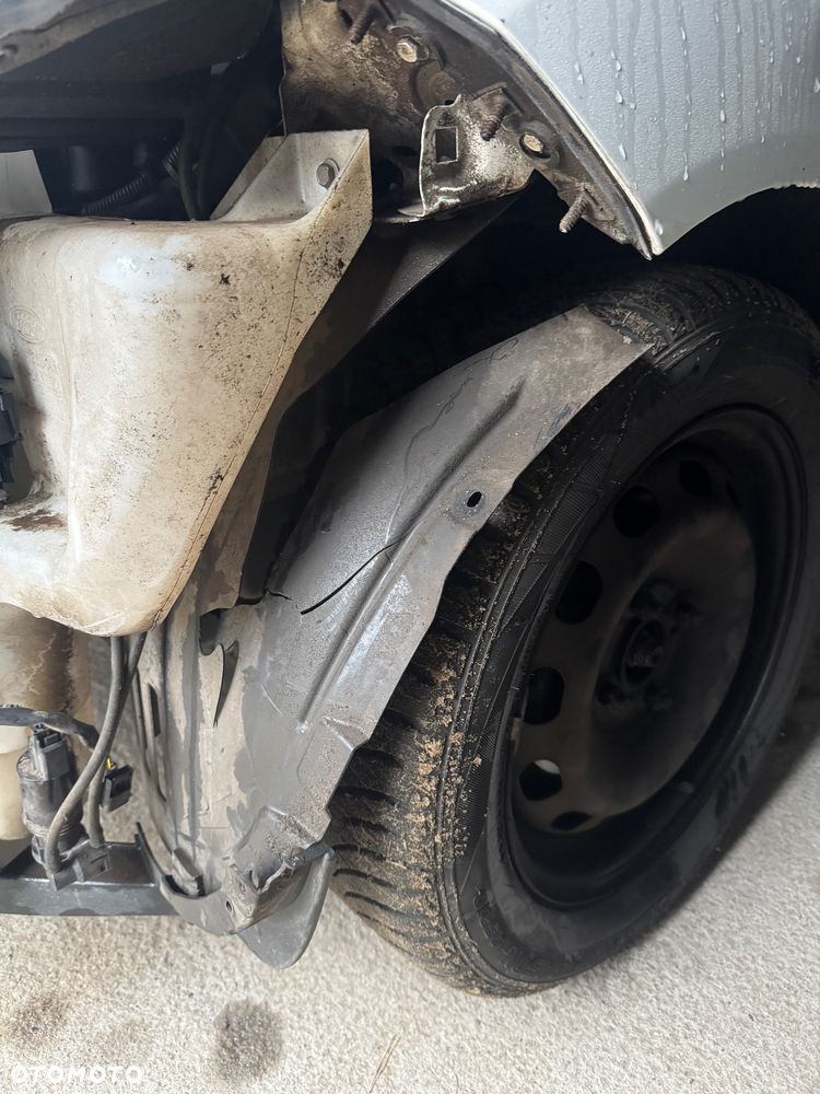 Ford Fiesta 1.0 EcoBoost Trend - 14