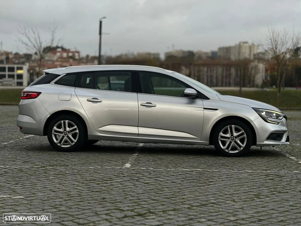 Renault Mégane - 4