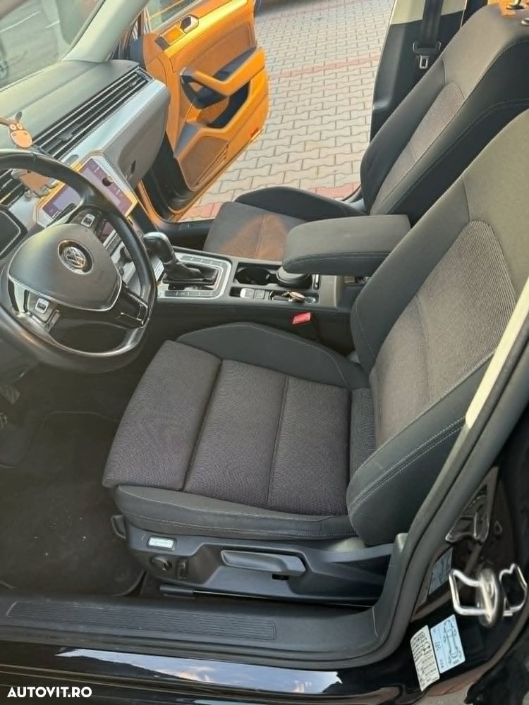 Volkswagen Passat 2.0 TDI DSG 4Motion R Executive - 6