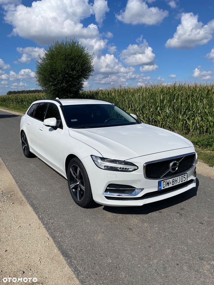 Volvo V90 D3 Momentum - 1