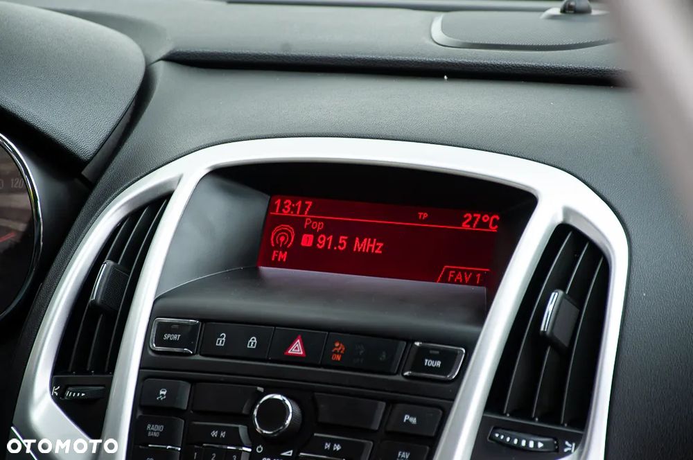 Opel Astra 1.6 Turbo Edition Sport - 25