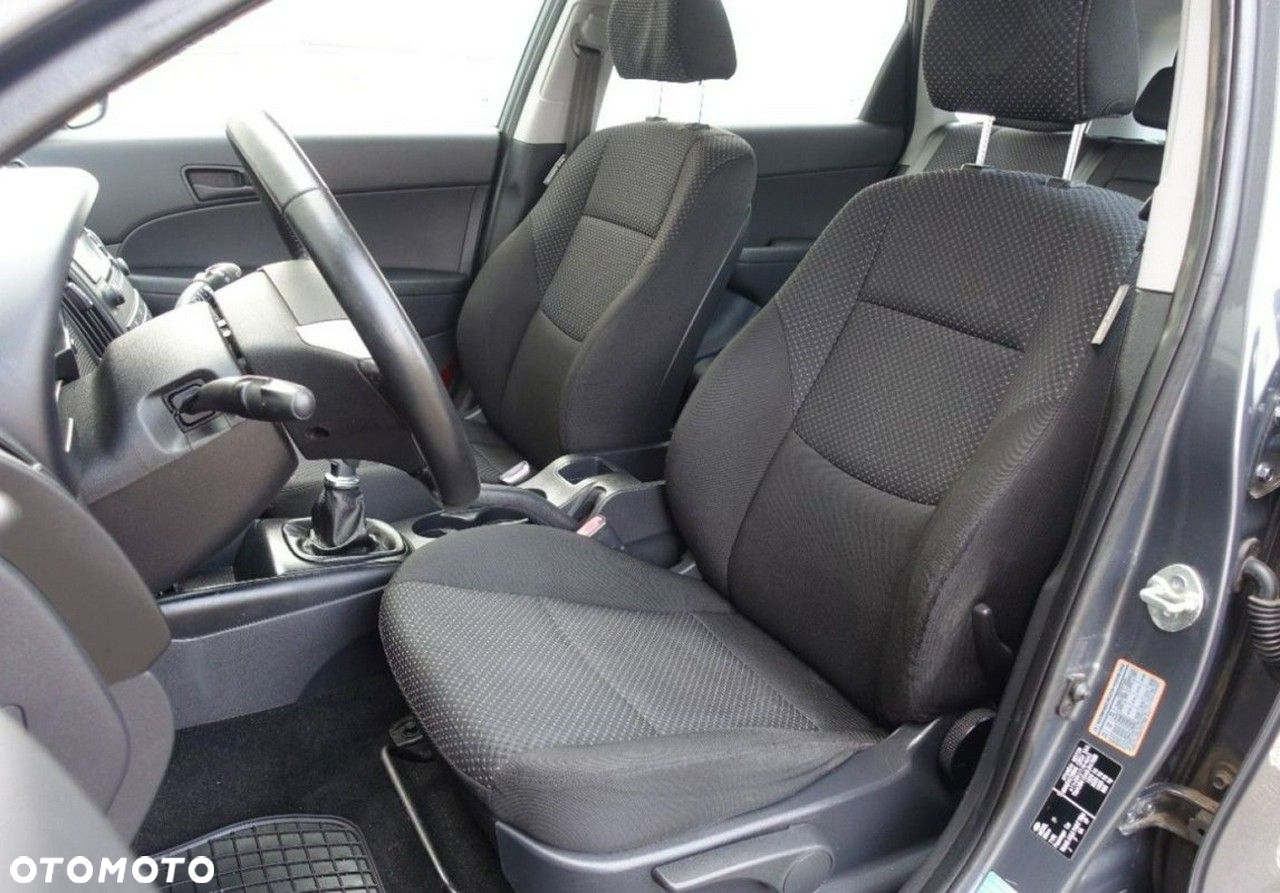 Hyundai i30 - 11