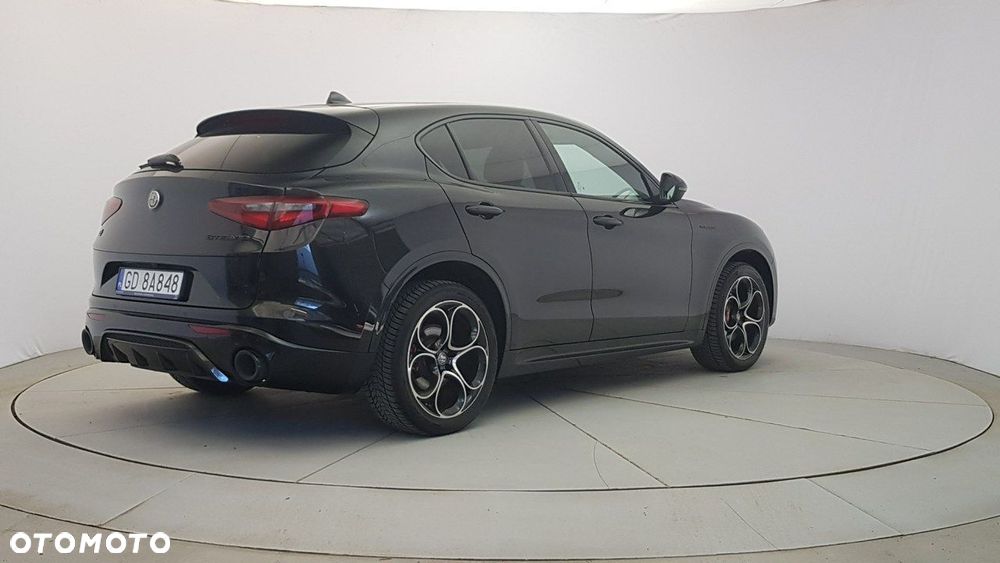 Alfa Romeo Stelvio - 7