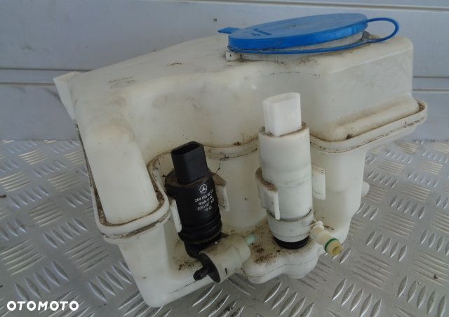 ZBIORNICZEK POMPKA XENON MERCEDES B200 W245 FV - 1