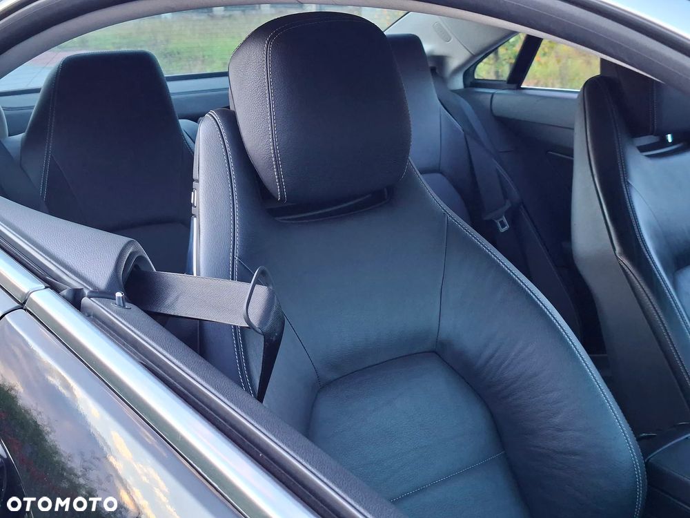 Mercedes-Benz Klasa E 350 CGI BlueEff - 35
