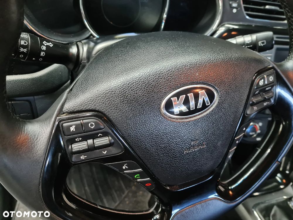 Kia Ceed 1.6 CRDi ISG Spirit - 15
