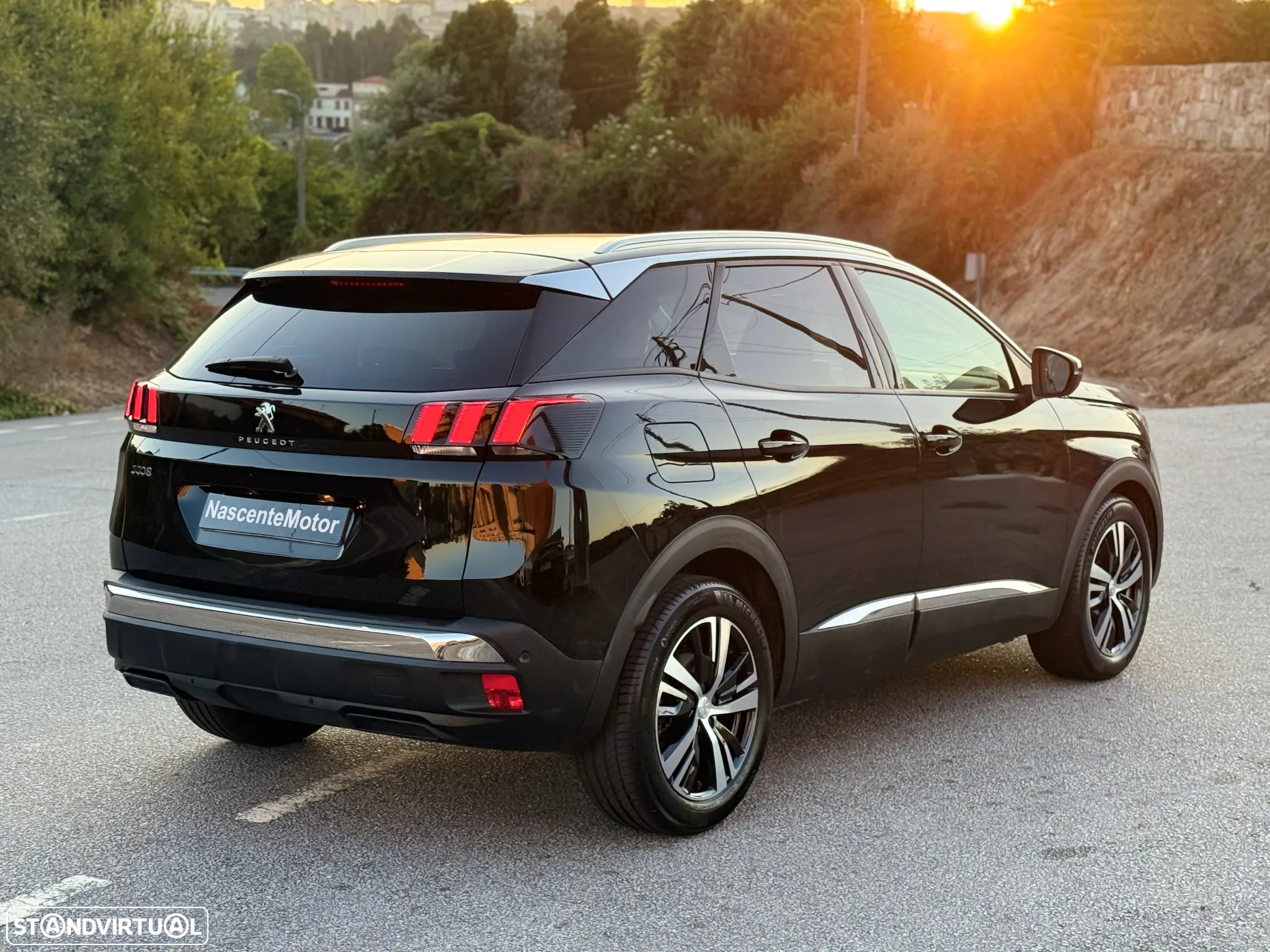 Peugeot 3008 PureTech 130 Stop & Start GPF EAT8 Allure - 13