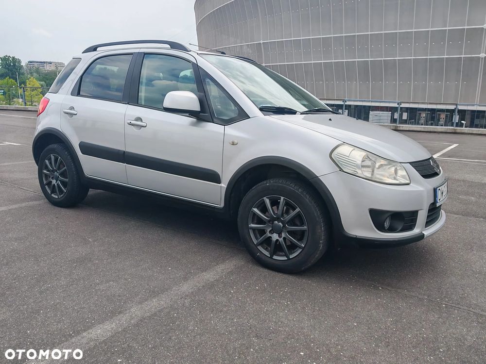 Suzuki SX4 1.6 GS / Premium 4WD - 18