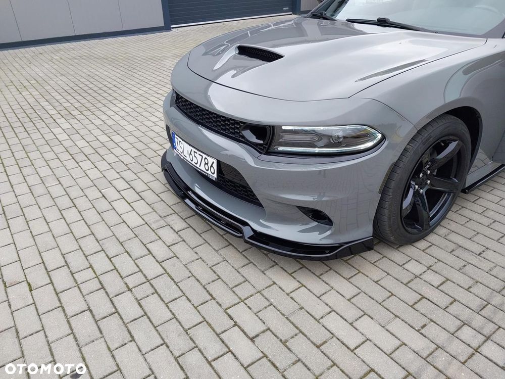 Dodge Charger 5.7 R/T - 8