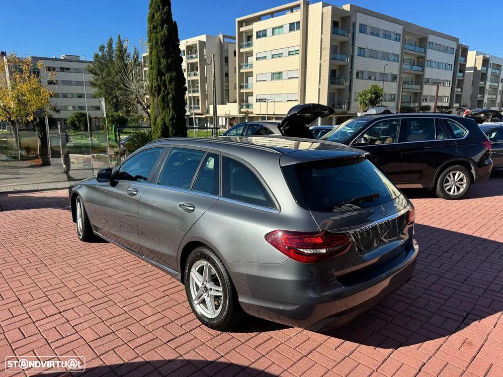 Mercedes-Benz C 200 - 22