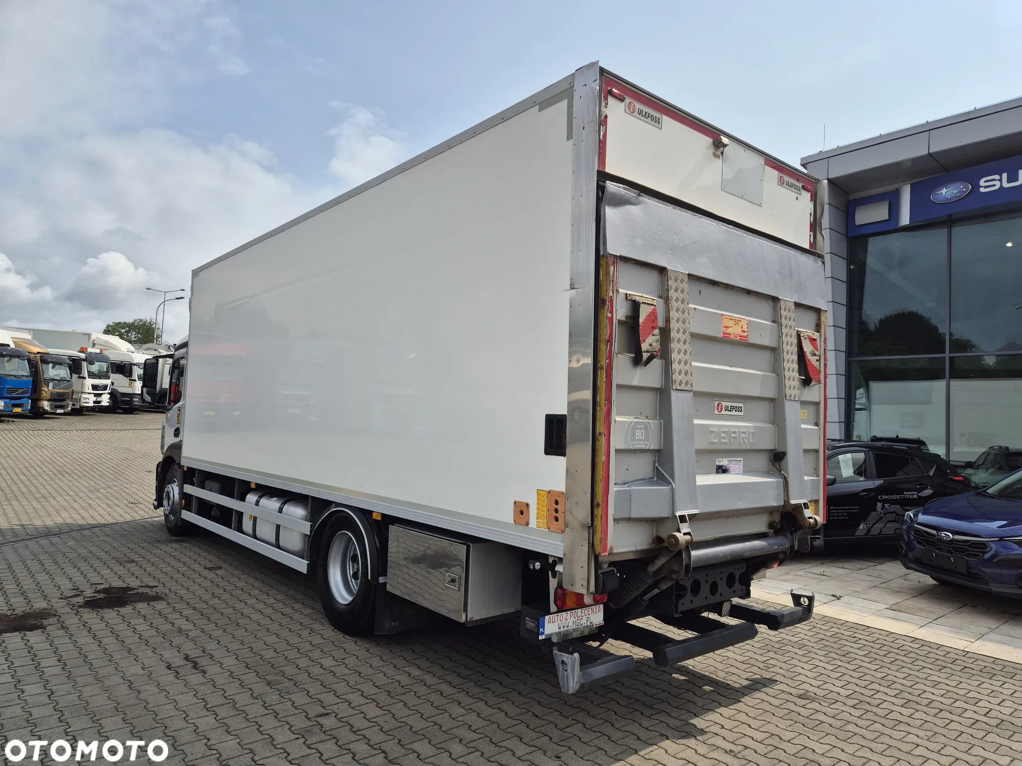Mercedes-Benz Antos 1830 L / KONTENER / BEZWYPADKOWY / 1WŁ. / SERWISOWANY / WINDA 2000KG / EURO 6 / 18 EP - 10