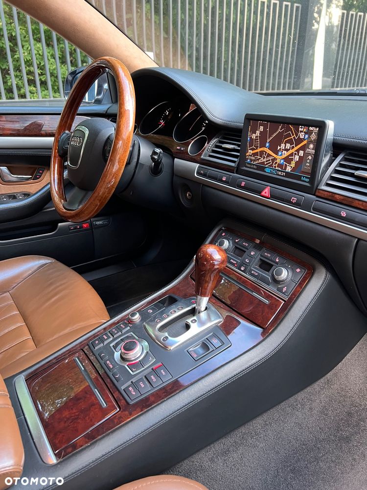 Audi A8 4.2 TDI L Quattro - 31