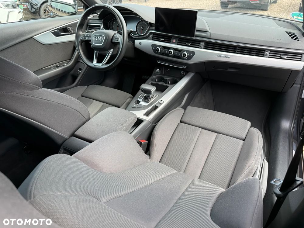 Audi A4 Avant 40 TDI quattro S tronic advanced - 32