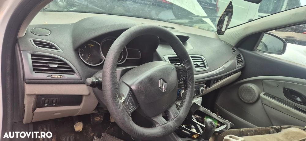 Piese Renault Megane 3 hatchback / scurt 4 usi - 6