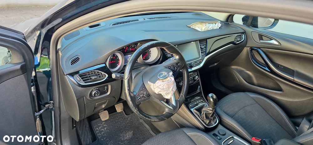 Opel Astra 1.4 Turbo Business - 21