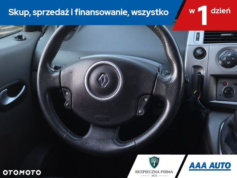 Renault Grand Scenic - 18