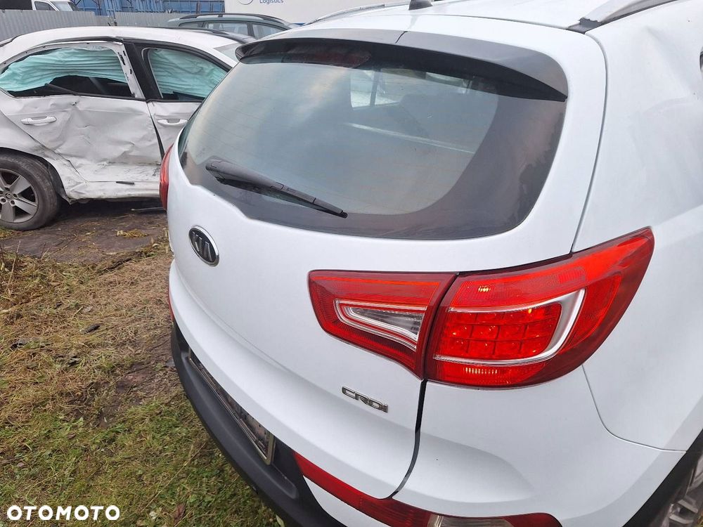 KOMPLETNY TYŁ KLAPA ZDERZAK LAMPY KIA SPORTAGE III 10-14r LAK: WD - 9