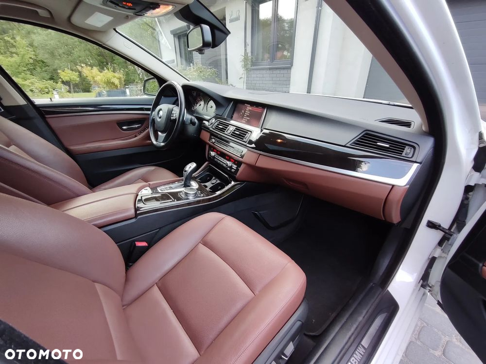BMW Seria 5 530d xDrive - 3