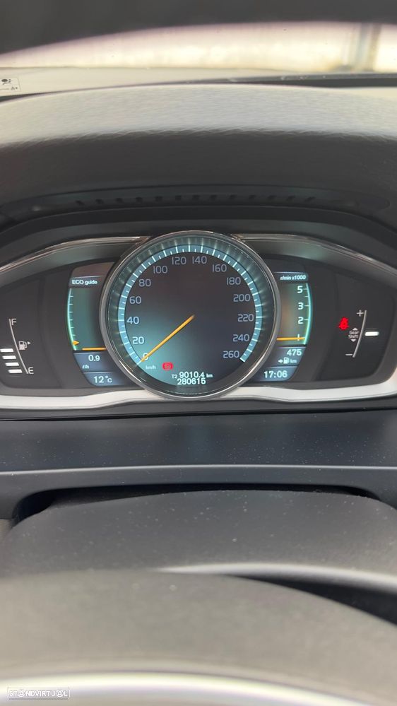 Volvo V60 1.6 D2 Drive Momentum Start/Stop - 7