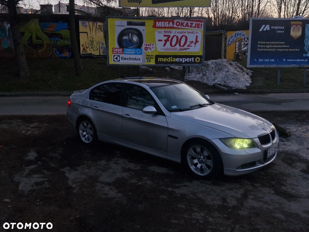 BMW Seria 3 325xi - 6