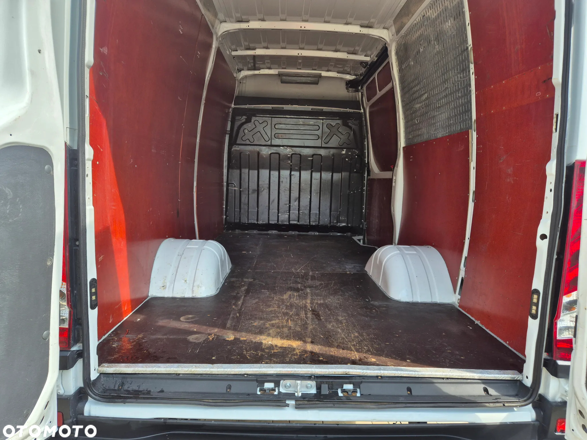 Iveco DAILY 35C14 L3H2 Kamery BLIZNIAK SPROWADZAONY TEMPOMAT - 16