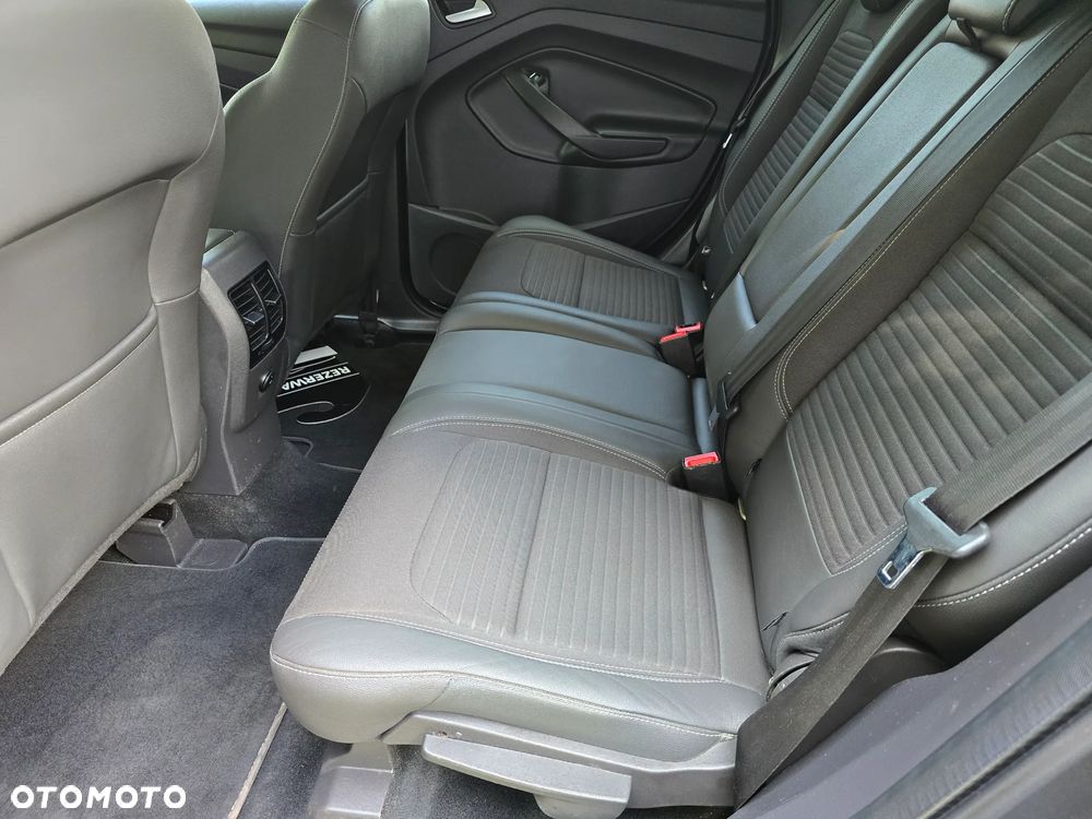 Ford Kuga 2.0 TDCi 4WD Titanium - 22