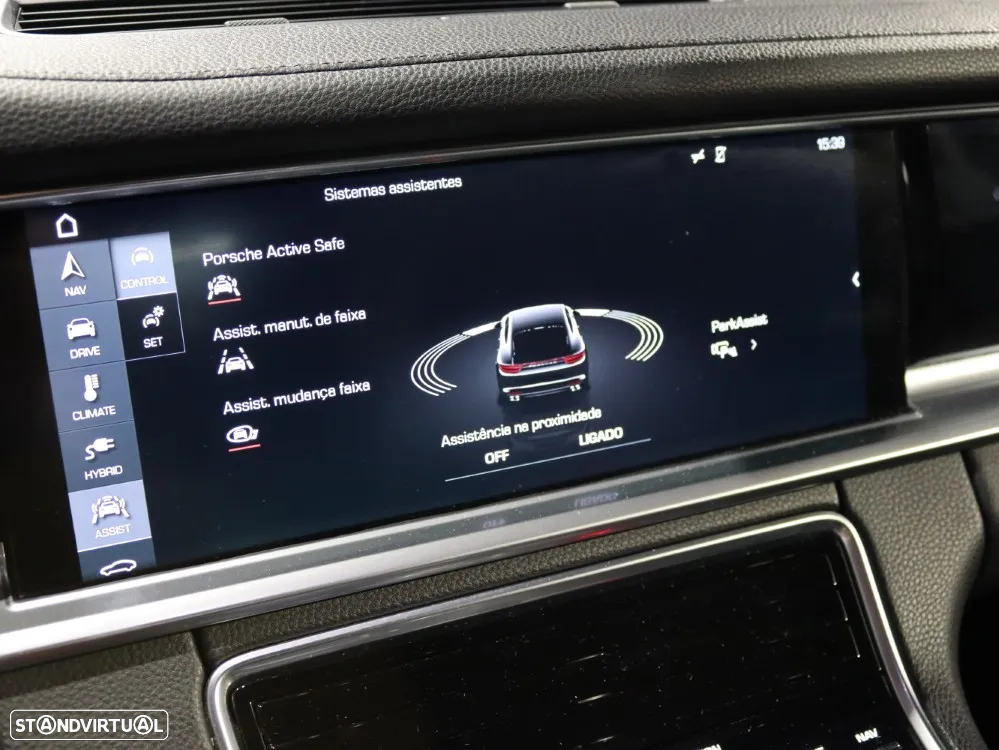 Porsche Panamera 4 E-Hybrid - 31
