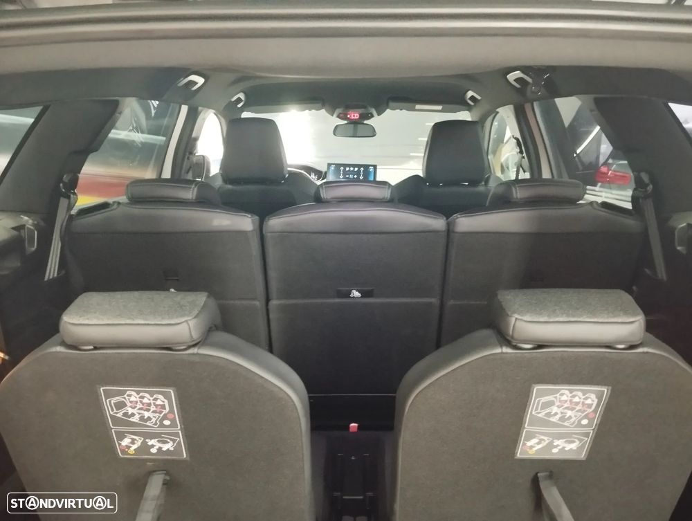 Peugeot 5008 1.2 PureTech Allure EAT8 - 15