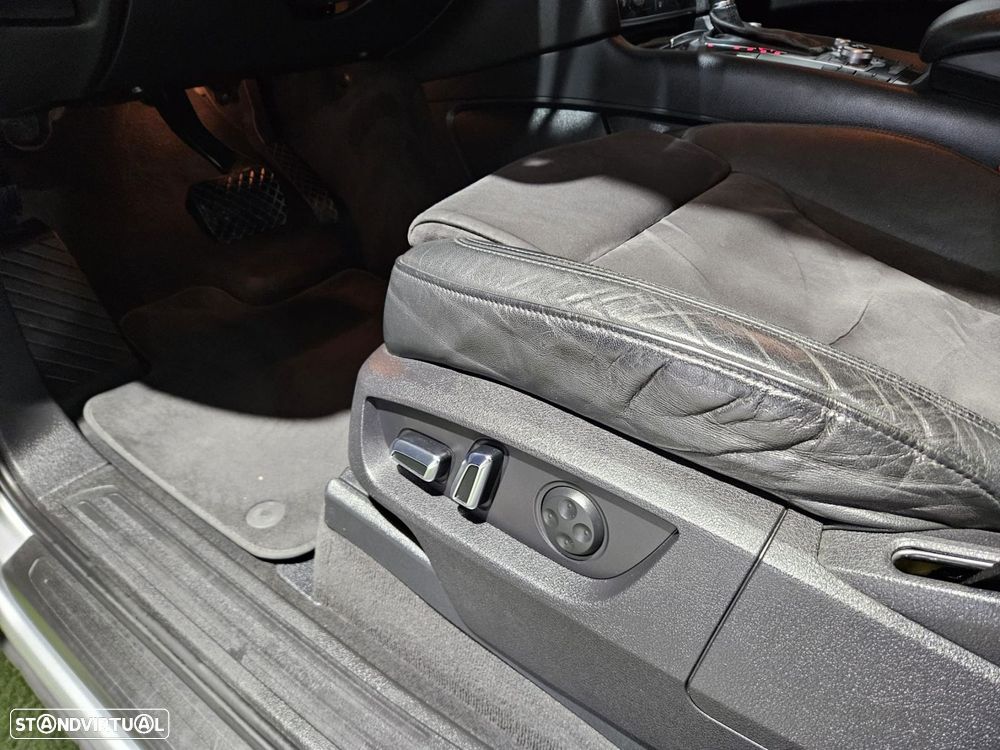 Audi Q7 3.0 V6 TDi quattro Tiptronic - 11