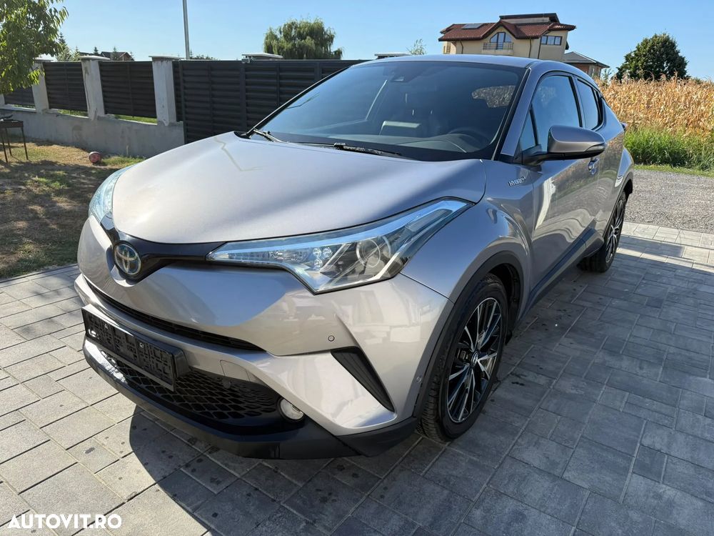 Toyota C-HR Lounge - 1