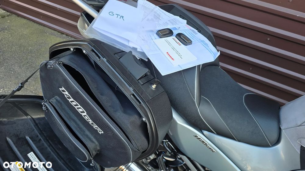 Kawasaki GTR - 6