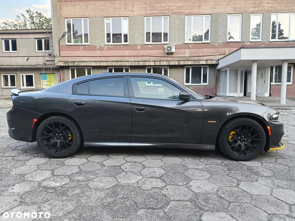 Dodge Charger 5.7 R/T - 16