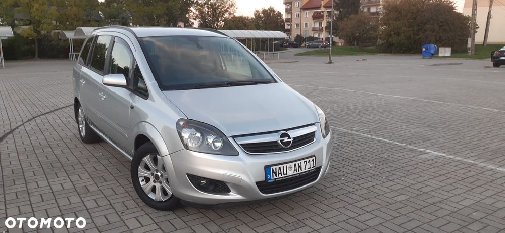 Opel Zafira 2008 photo 2