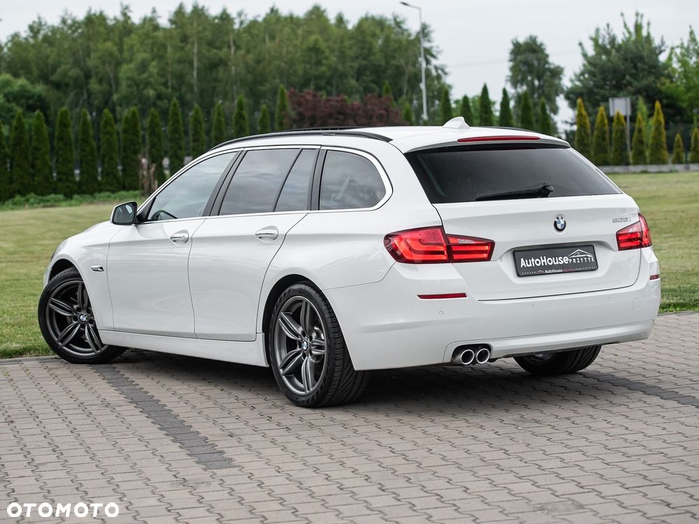 BMW Seria 5 528i Sport-Aut - 9