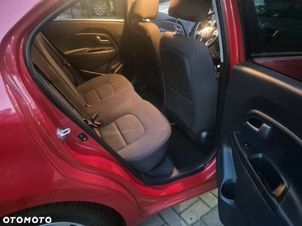 Kia Rio 1.2 Dream Team Edition - 20