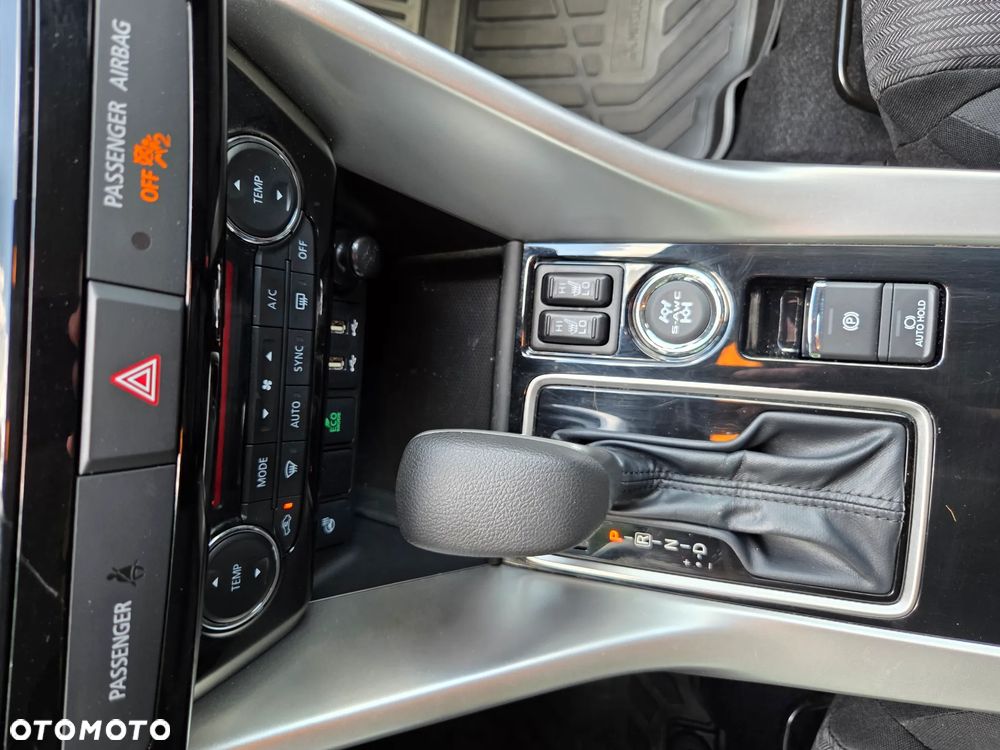 Mitsubishi Eclipse Cross 1.5 T GPF Instyle CVT 4WD - 15