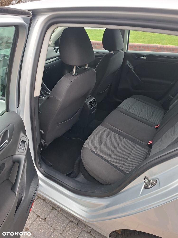 Volkswagen Golf 1.6 TDI DPF Style - 9